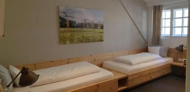 Blaue Gams ***S - 114