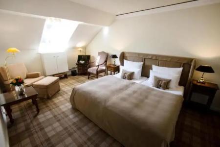 SchlossHugenpoet - 1