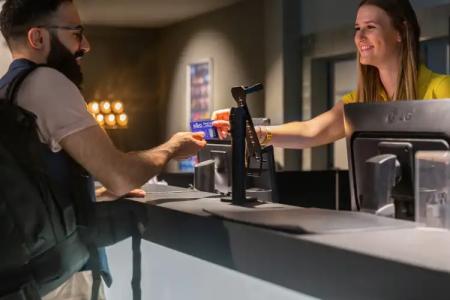 a&o Düsseldorf Hauptbahnhof - 37