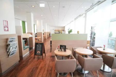 ibis Düsseldorf Hauptbahnhof - 12