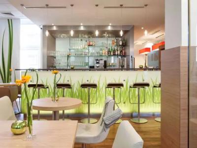 ibis Düsseldorf Hauptbahnhof - 15