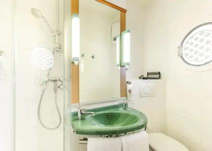 ibis Düsseldorf Hauptbahnhof - 7