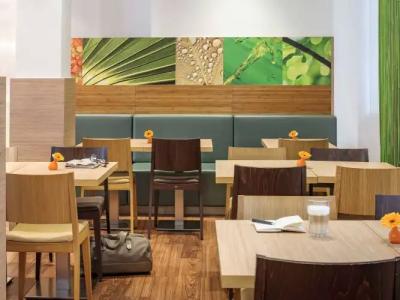 ibis Düsseldorf Hauptbahnhof - 14