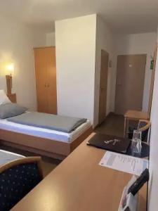 Am Vogelsanger Weg - 16