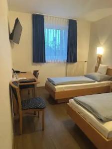 Am Vogelsanger Weg - 17