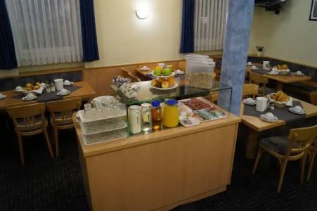 Am Vogelsanger Weg - 15