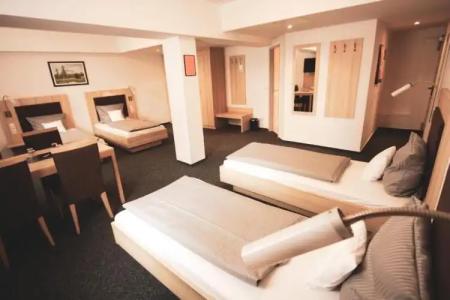 Am Vogelsanger Weg - 32