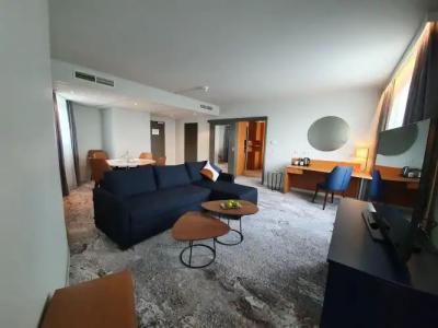 voco Dusseldorf Seestern, an IHG - 5