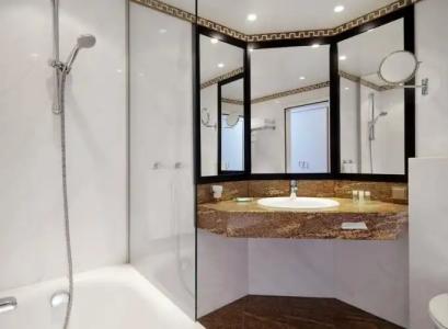 Sheraton Duesseldorf Airport - 5