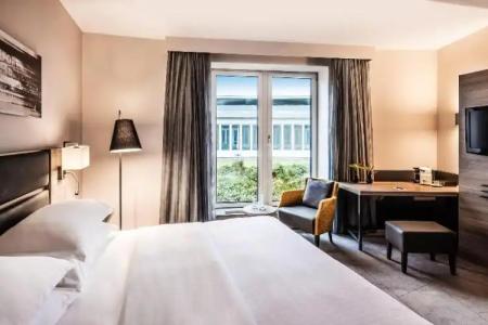 Sheraton Duesseldorf Airport - 76