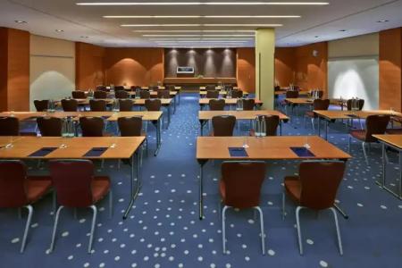 Hilton Düsseldorf - 16