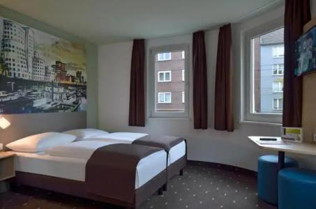 B&B Dusseldorf City-Sud - 51