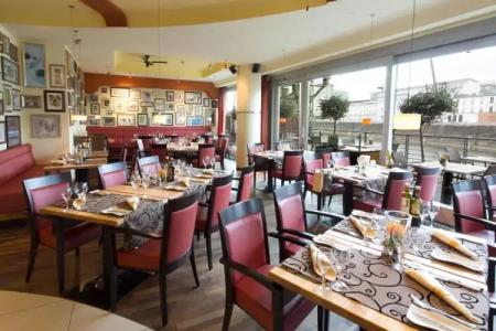 Courtyard by Marriott Duesseldorf Hafen - 10