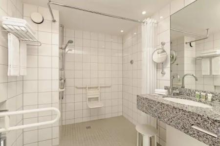 Courtyard by Marriott Duesseldorf Hafen - 7