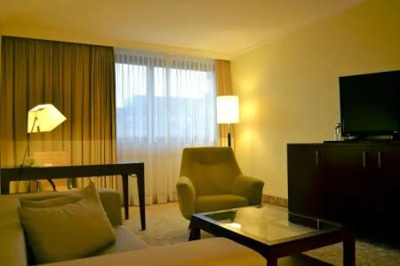 Courtyard by Marriott Dusseldorf Seestern - 3