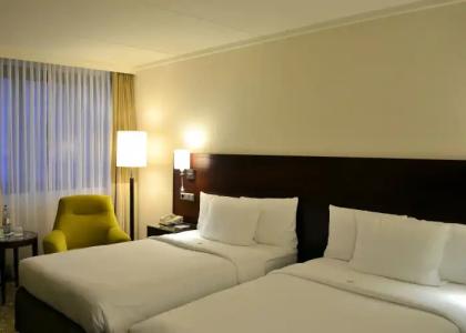 Courtyard by Marriott Dusseldorf Seestern - 14