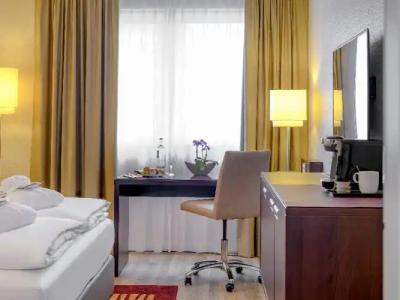 Mercure Duisburg City - 120