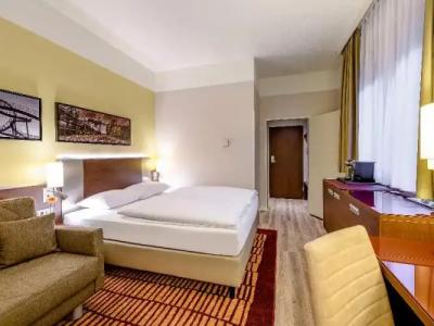 Mercure Duisburg City - 125