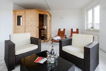 AMEDIA Dresden Elbpromenade - 1