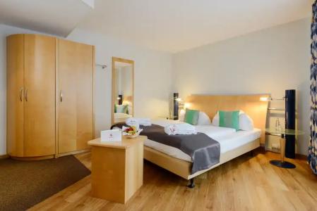 AMEDIA Dresden Elbpromenade - 4