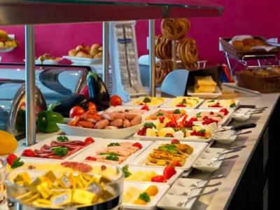 ACHAT Dresden Elbufer - 33