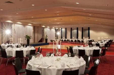 Radisson Blu Park & Conference Centre - 14