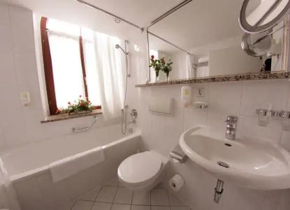 Bayerischer Hof Dresden - 9