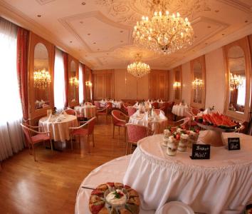 Bayerischer Hof Dresden - 17