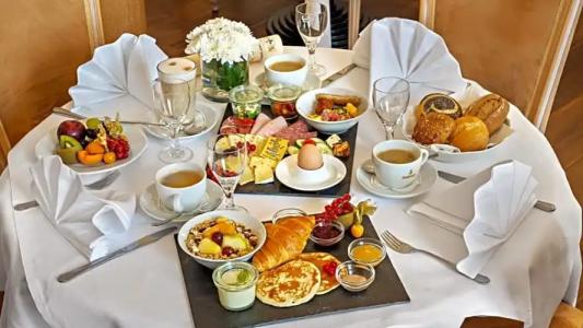 Bayerischer Hof Dresden - 34