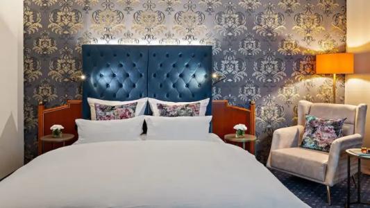 Bayerischer Hof Dresden - 31