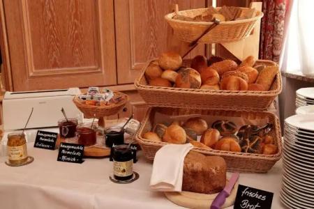 Bayerischer Hof Dresden - 56