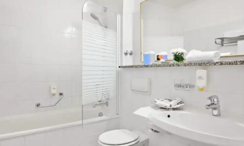 Bayerischer Hof Dresden - 7