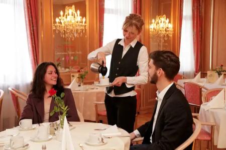 Bayerischer Hof Dresden - 19