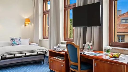 Bayerischer Hof Dresden - 76