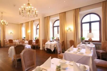 Bayerischer Hof Dresden - 51