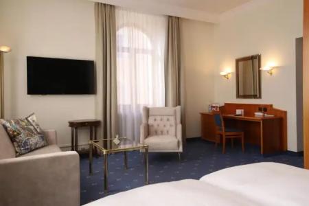 Bayerischer Hof Dresden - 75