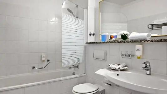 Bayerischer Hof Dresden - 63