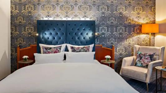 Bayerischer Hof Dresden - 5