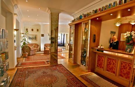 Bayerischer Hof Dresden - 1