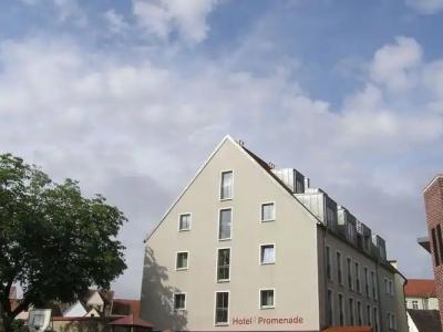 zur Promenade