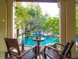 Standard room with pool view