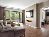 1 Bedroom Deluxe Suite