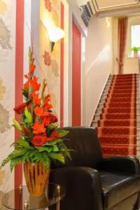 AltstadtAm Theater - 7