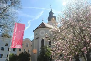 Hotel Garni Lindacher Hof, Burghausen