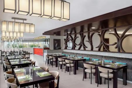 DoubleTree by Hilton Ras Al Khaimah - 17