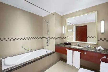 DoubleTree by Hilton Ras Al Khaimah - 30