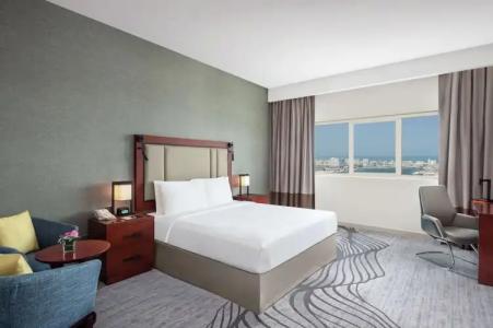 DoubleTree by Hilton Ras Al Khaimah - 38