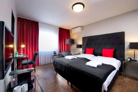 Tryp by Wyndham Bremen Airport - 2