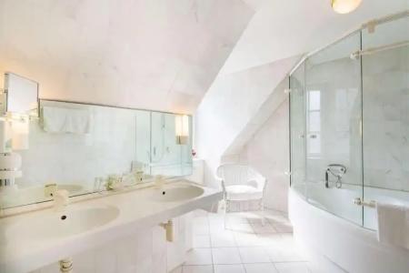 Best Western Plus StadtPalais - 9