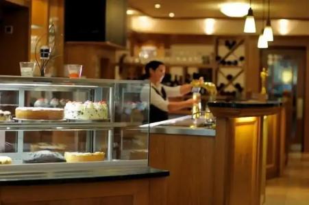 Wald-Café-Restaurant - 9